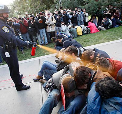 UC Davis pepperspray cop