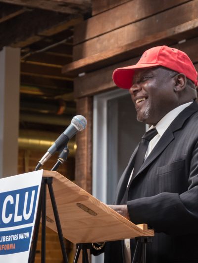 Dorsey Nunn accepting the Chief Justice Earl Warren Award at Bill of Rights Day.